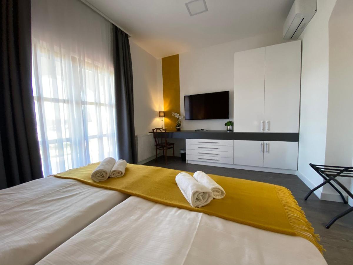 מלון Rigotanya Relax & Wellness Bukfurdo מראה חיצוני תמונה